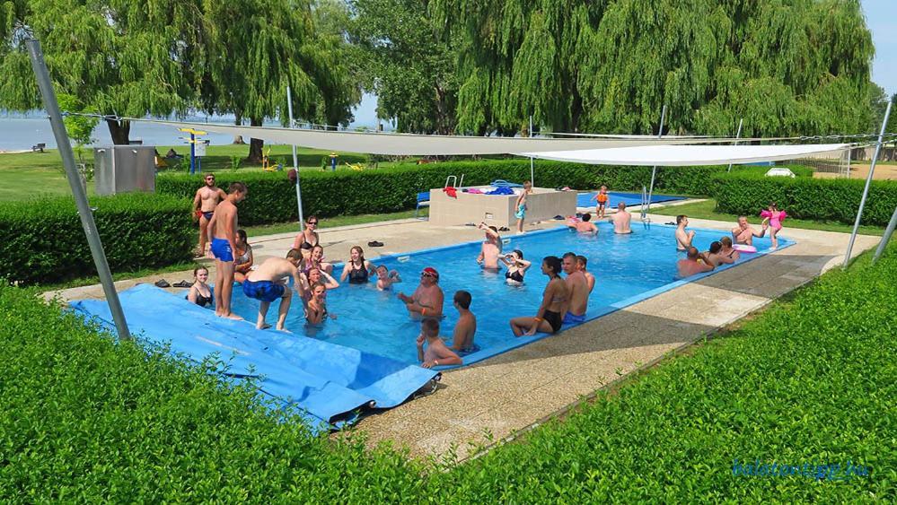 IrányBerény Panzió Apartamento Balatonberény Exterior foto