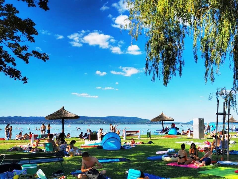 IrányBerény Panzió Apartamento Balatonberény Exterior foto